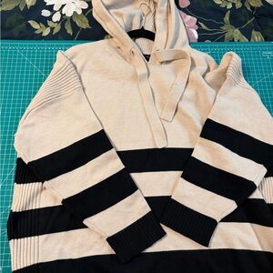 Design History Black and Cream Striped Hoodie Sweater